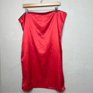 Luxurious Red Satin Pillowcase washed used once